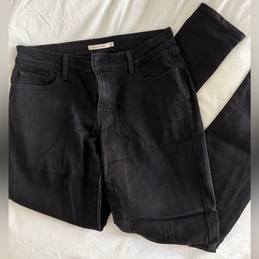 Levi 710 skinny black jeans